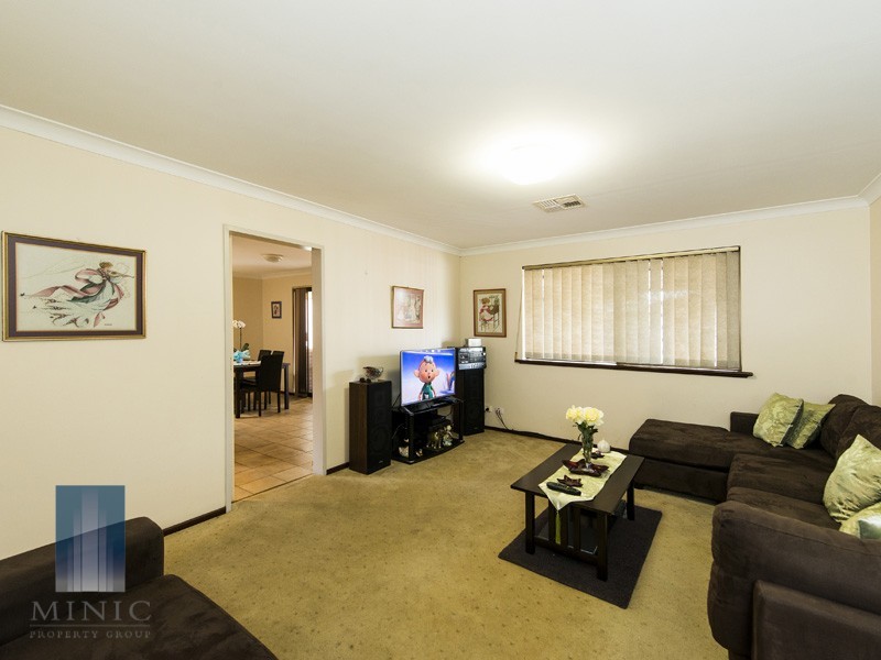 7/42 Blancoa Road, Ferndale WA 6148