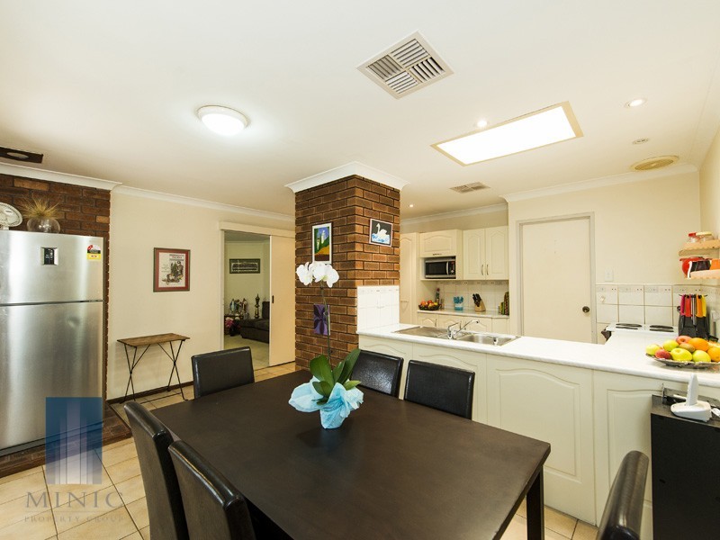 7/42 Blancoa Road, Ferndale WA 6148