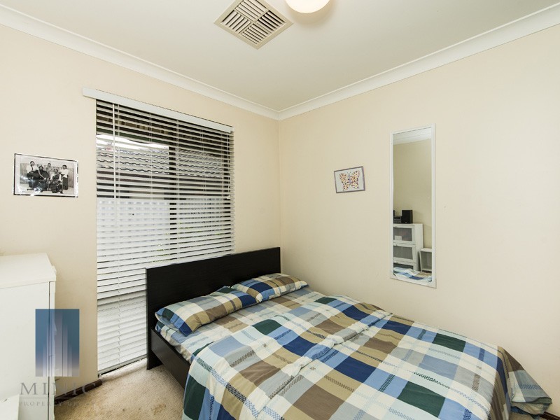 7/42 Blancoa Road, Ferndale WA 6148