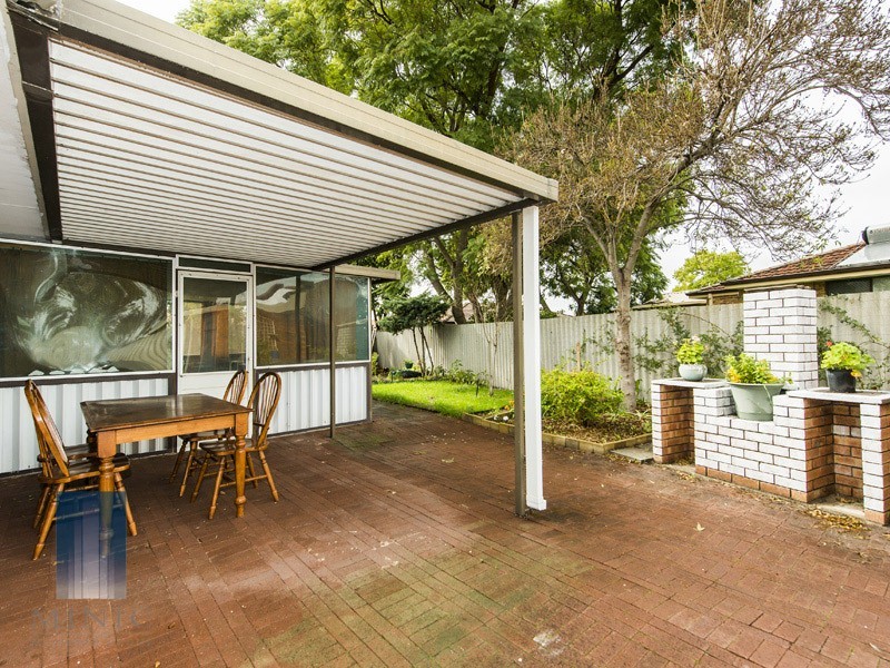 7/42 Blancoa Road, Ferndale WA 6148