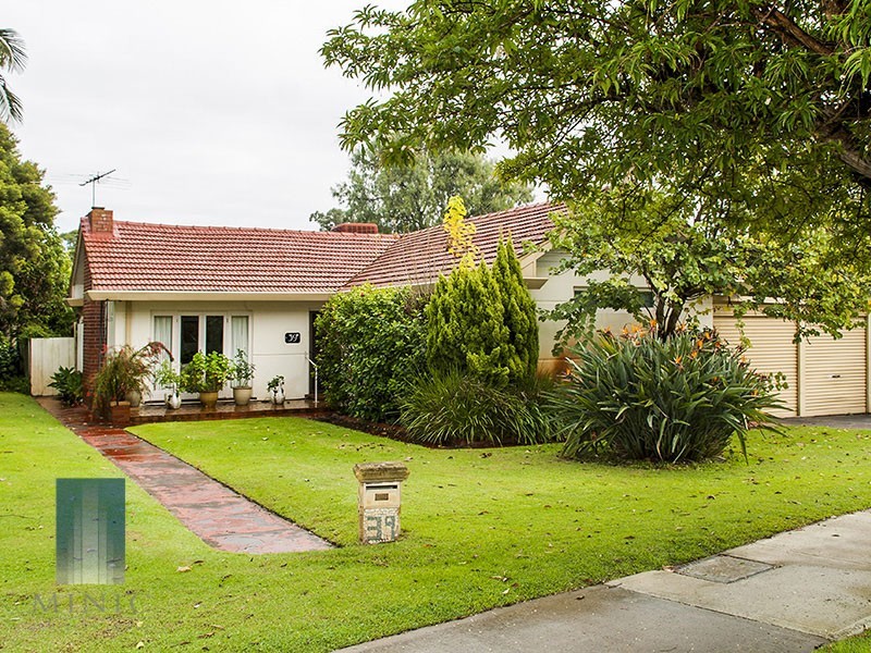 39 Ley Street, Como WA 6152