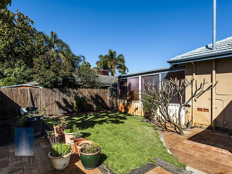 40 Canavan Crescent, Manning WA 6152