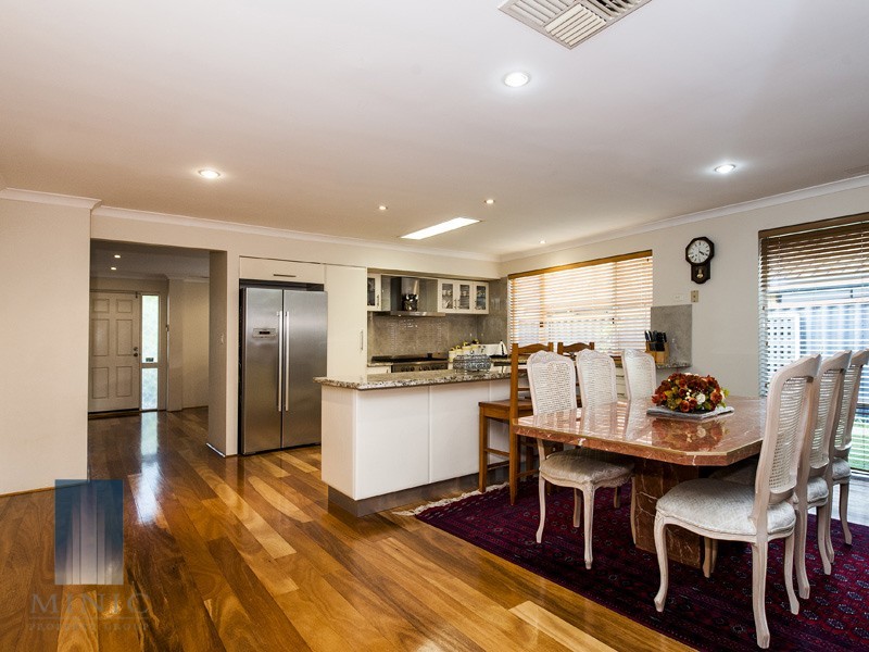 30 Gillon Street, Karawara WA 6152