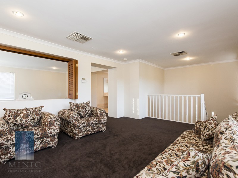 30 Gillon Street, Karawara WA 6152