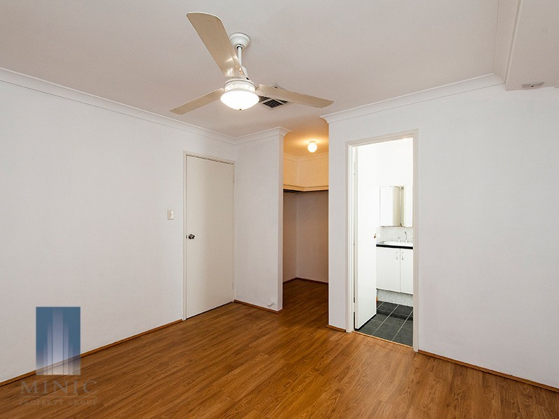 2 Bramley Way, Bibra Lake WA 6163