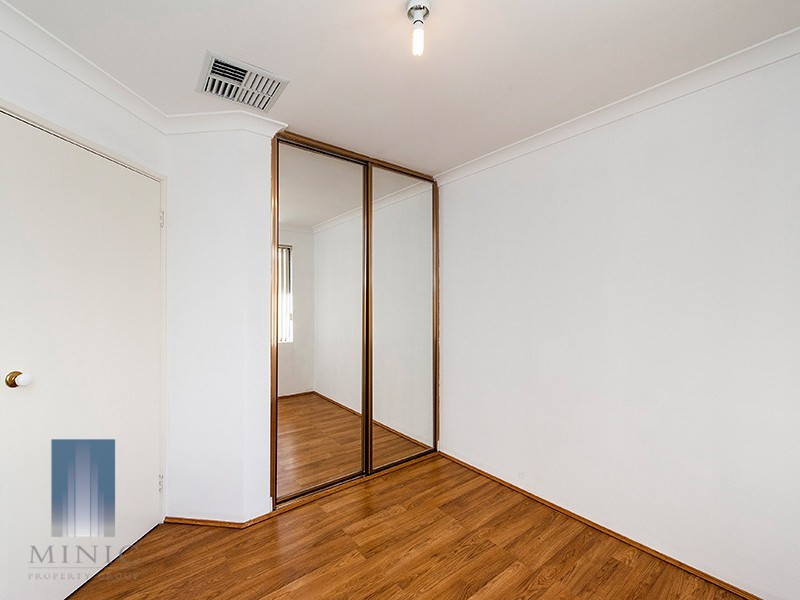 2 Bramley Way, Bibra Lake WA 6163
