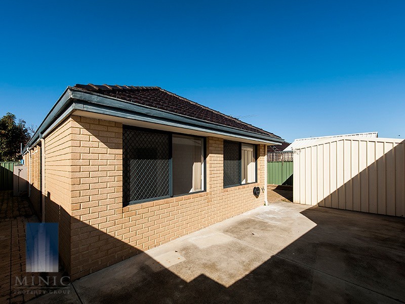 2 Bramley Way, Bibra Lake WA 6163