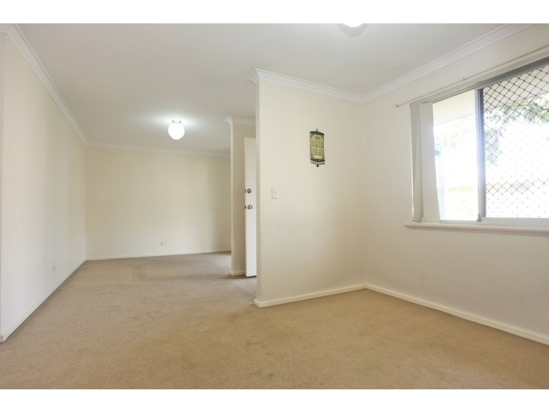 UNIT 2/145 Leach Highway, Wilson WA 6107