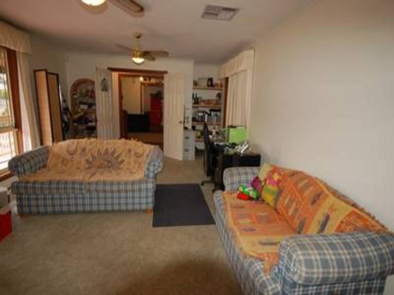 38 Campbell Street, Darlington Point NSW 2706