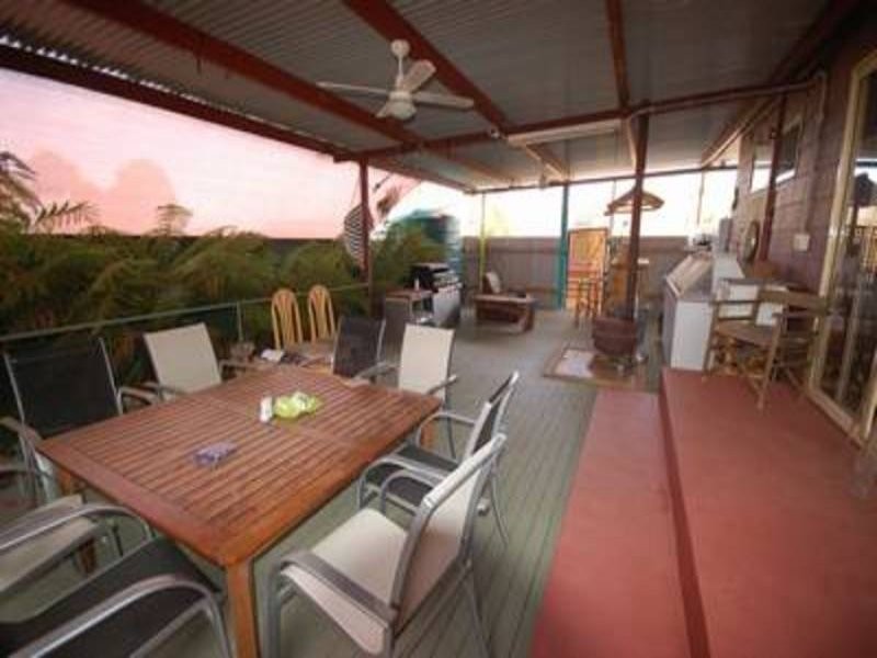 38 Campbell Street, Darlington Point NSW 2706