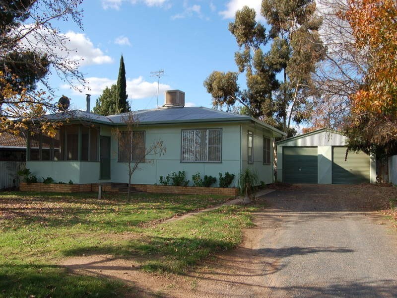 27 Kingfisher Avenue, Coleambally NSW 2707