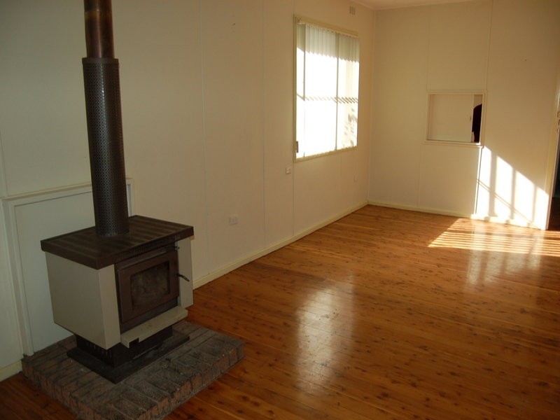 27 Kingfisher Avenue, Coleambally NSW 2707