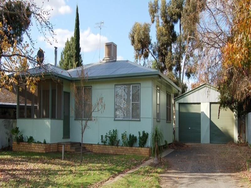 27 Kingfisher Avenue, Coleambally NSW 2707