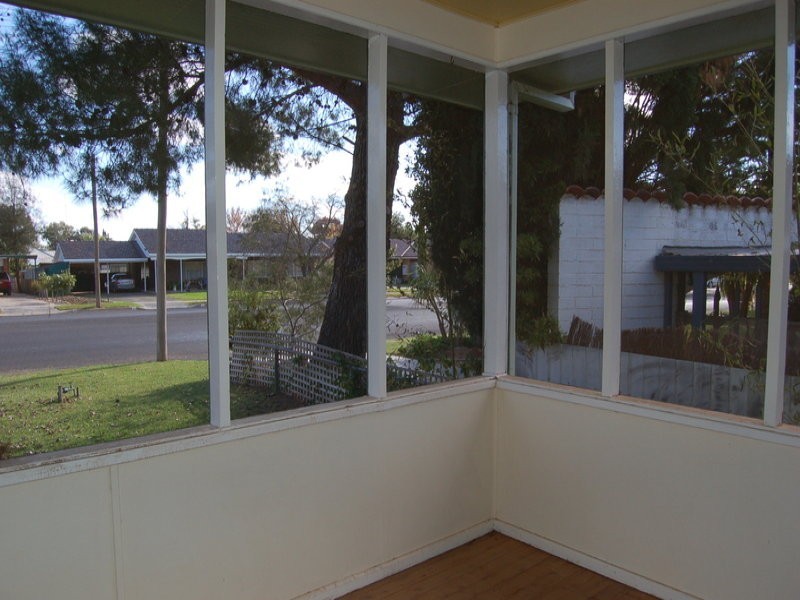 27 Kingfisher Avenue, Coleambally NSW 2707