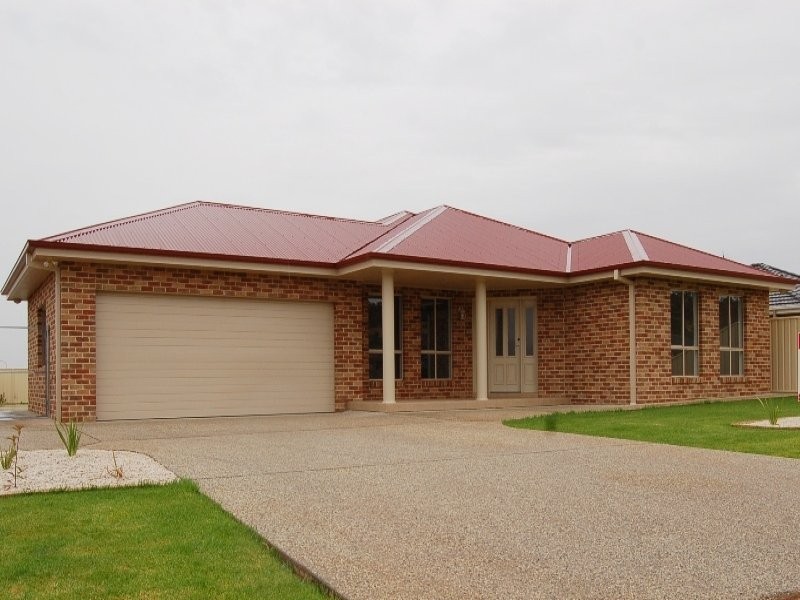 40 Brooks Crescent, Griffith NSW 2680