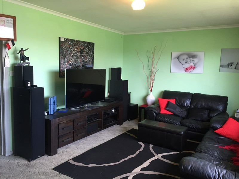 31 Campbell Street, Darlington Point NSW 2706