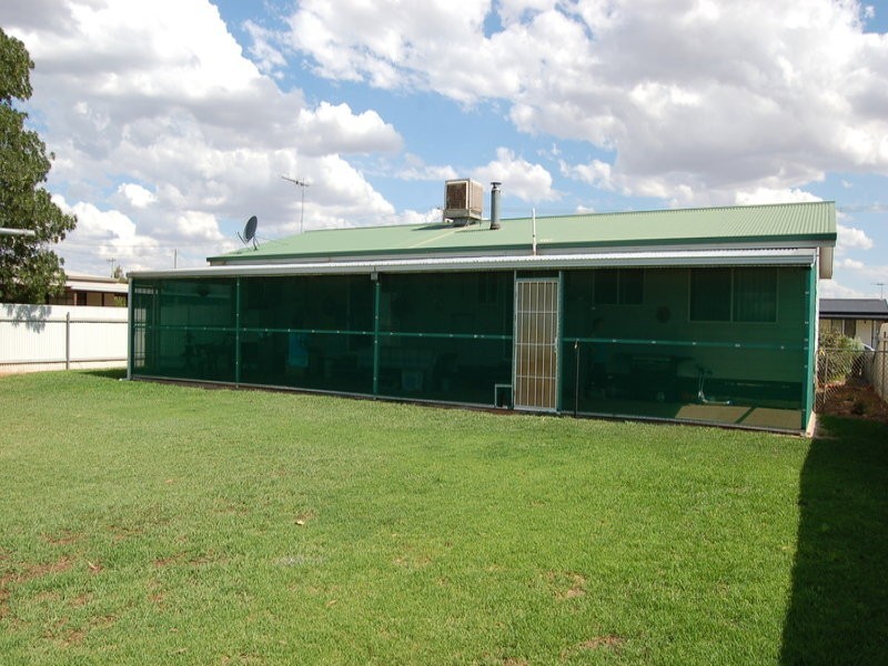 31 Campbell Street, Darlington Point NSW 2706
