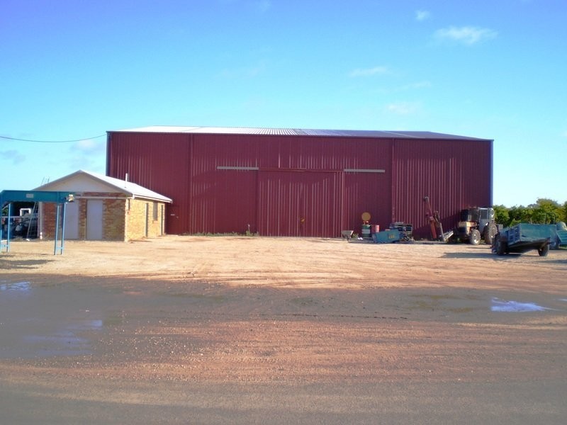 666 Murray Road, Yoogali NSW 2680