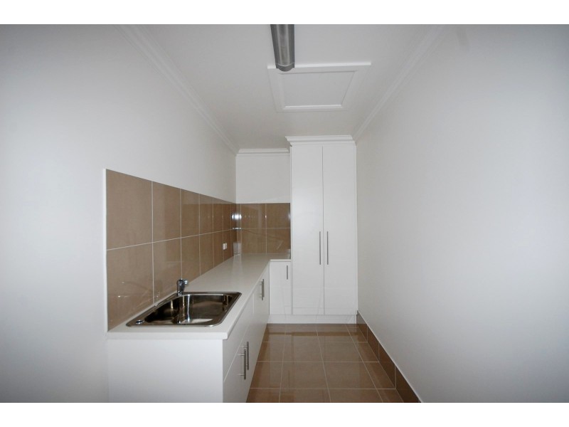 25 Calabria Road, Griffith NSW 2680