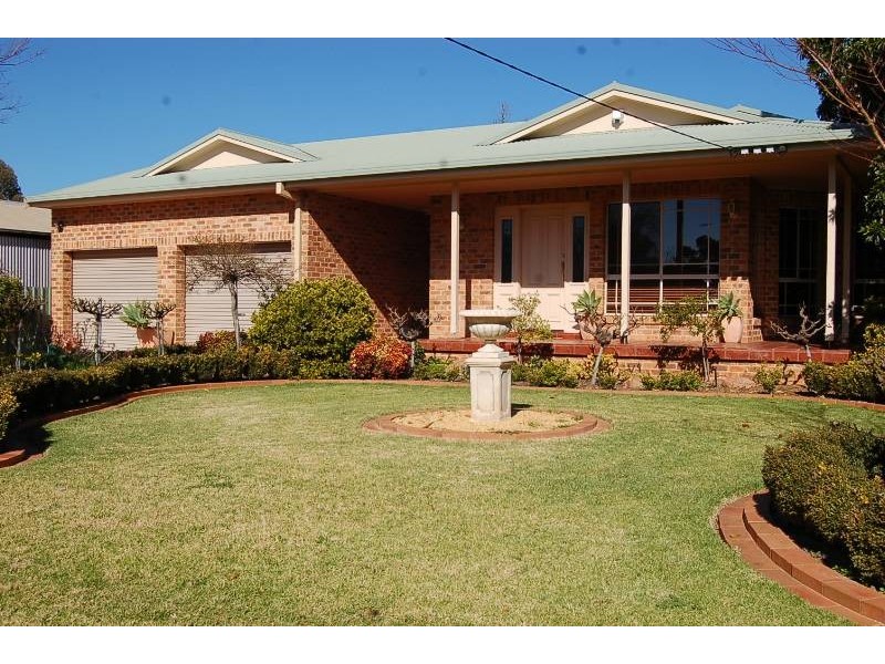2 Elder Road, Griffith NSW 2680