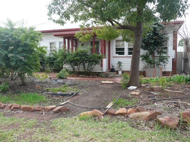 105 Canal Street, Griffith NSW 2680