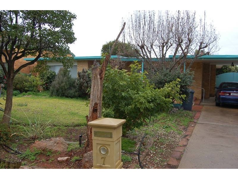 7 Gibbs Street, Griffith NSW 2680