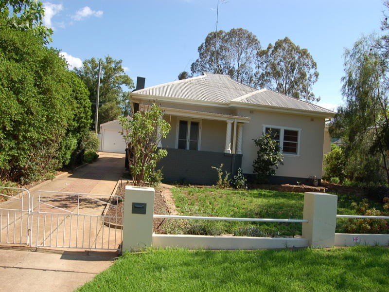 39 Noorilla Street, Griffith NSW 2680