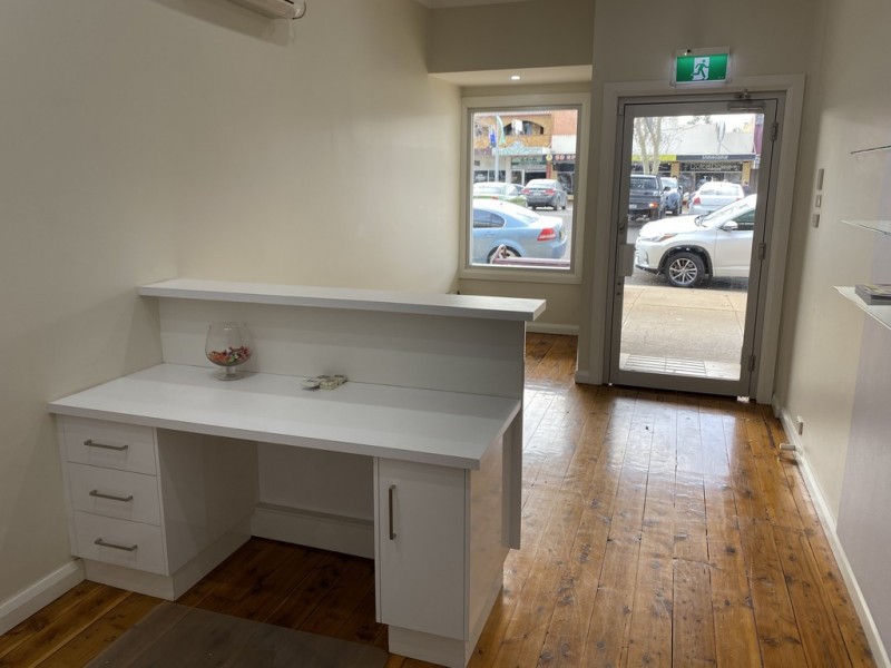 444B BANNA AVENUE, Griffith NSW 2680