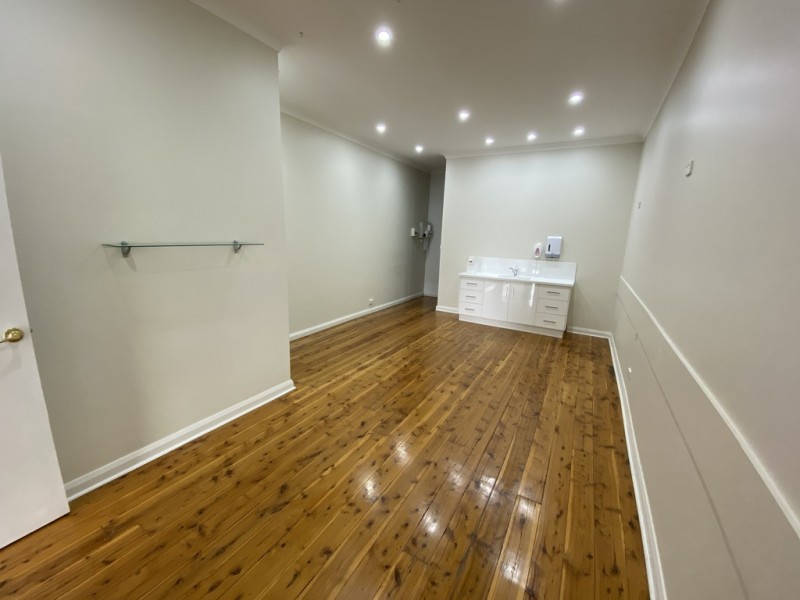 444B BANNA AVENUE, Griffith NSW 2680