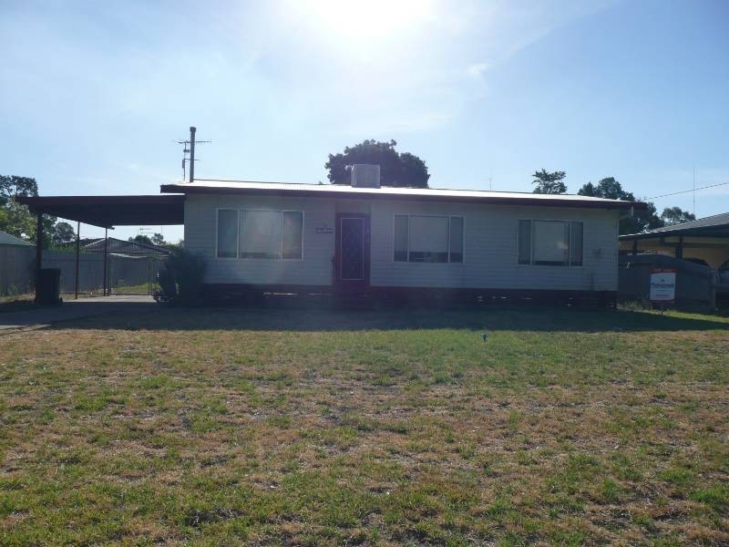 6 Bellbird Street, Coleambally NSW 2707