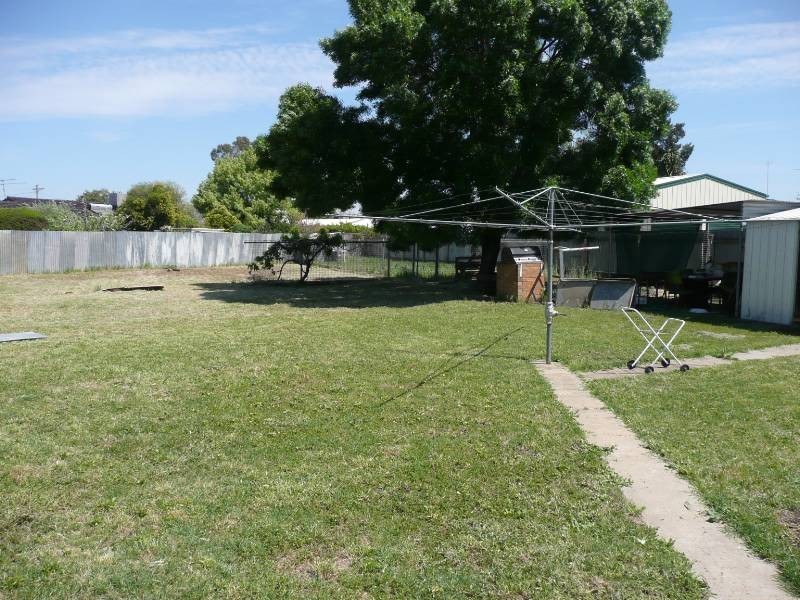 6 Bellbird Street, Coleambally NSW 2707