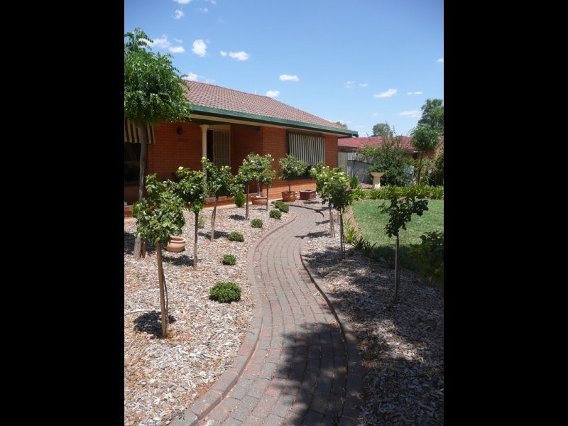 9 Burley Street, Griffith NSW 2680
