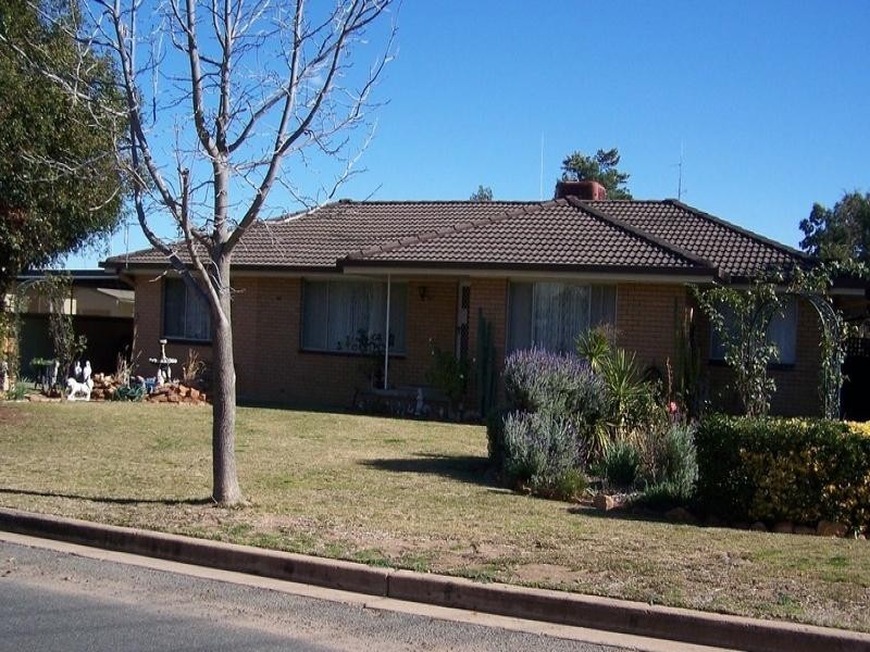 10 Bellbird Street, Coleambally NSW 2707