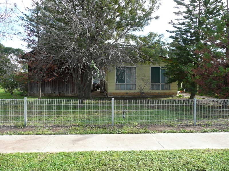 3 Carrington Street, Darlington Point NSW 2706