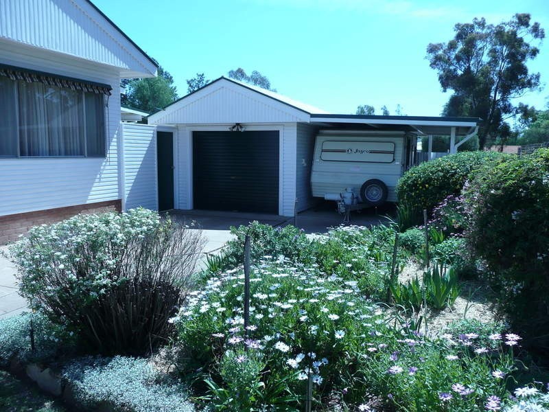 15 Hay Road, Darlington Point NSW 2706