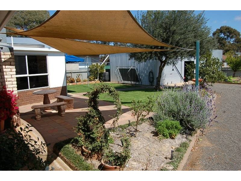 172 Merrigal, Griffith NSW 2680