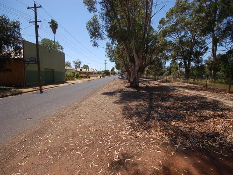 93 Canal Street, Griffith NSW 2680
