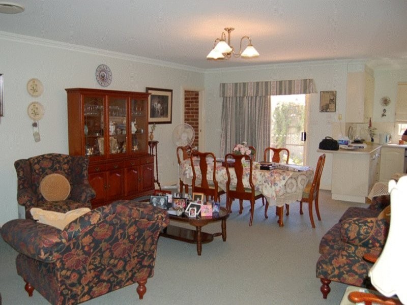 2/3 Boonah Street, Griffith NSW 2680