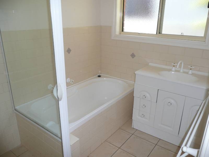 30B Kooba St, Griffith NSW 2680