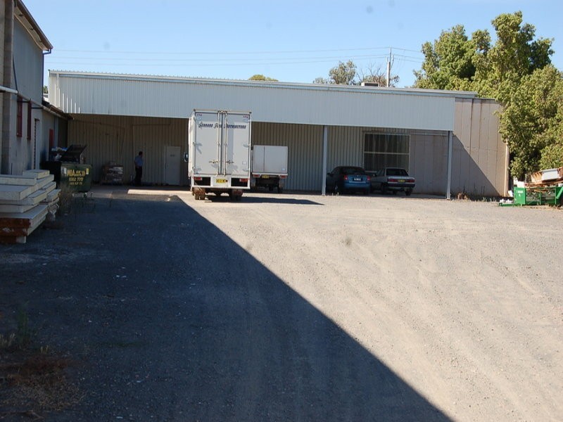 120 Wakaden Street, Griffith NSW 2680