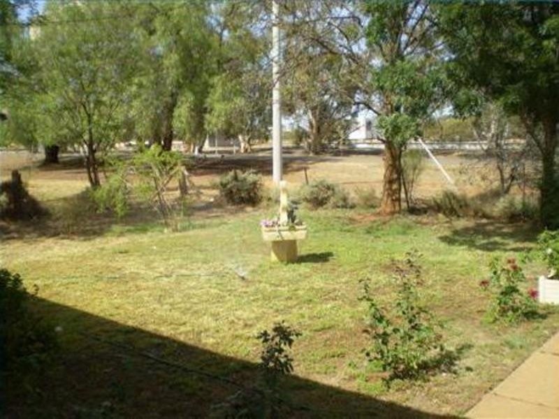 27 Devon Street, Merriwagga NSW 2652