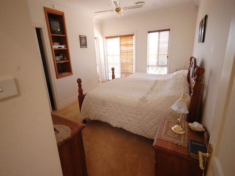 38 Waugh Street, Griffith NSW 2680