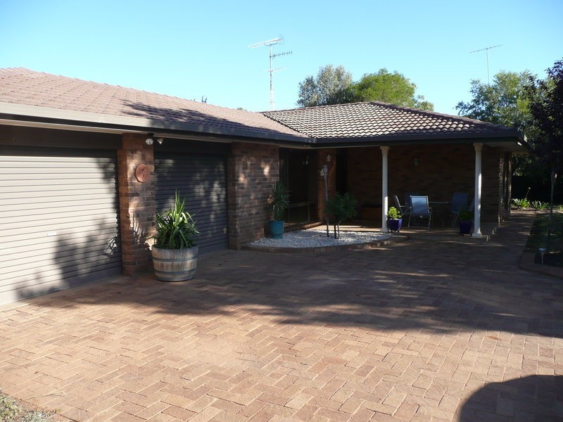 21 Myall Street, Barellan NSW 2665