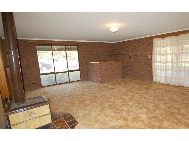 28 Bellbird Street, Coleambally NSW 2707