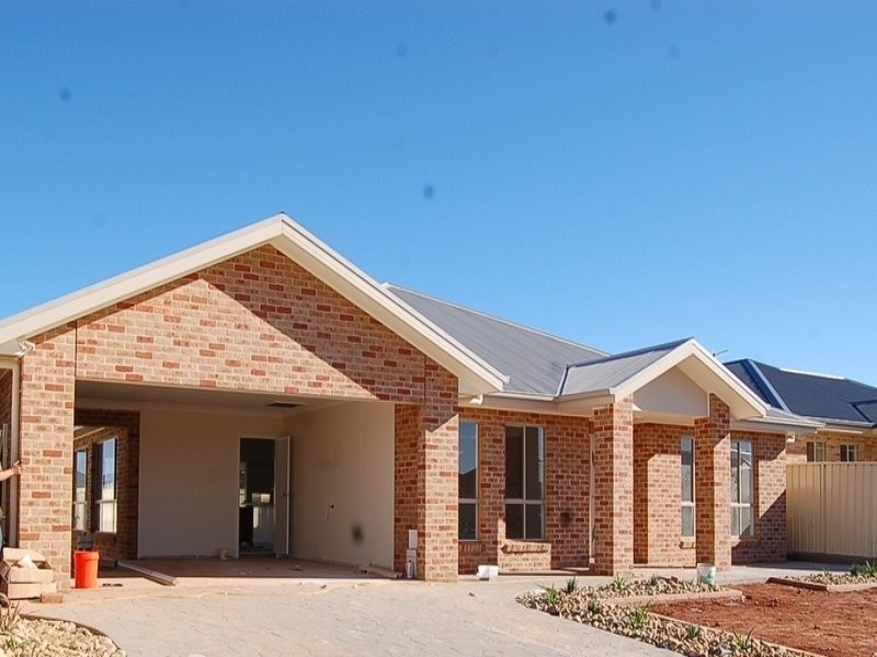 12 Bucello Street, Griffith NSW 2680