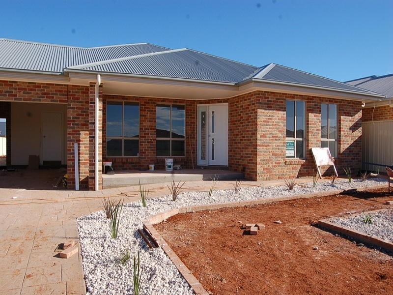 12 Bucello Street, Griffith NSW 2680