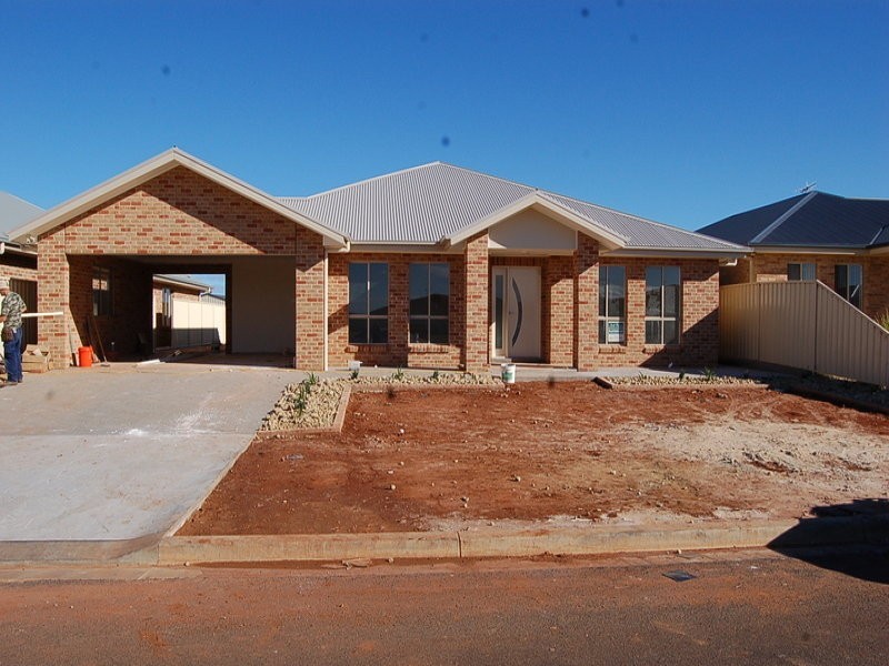 10 Bucello Street, Griffith NSW 2680