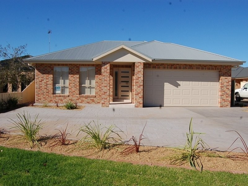 36A Hillam Drive, Griffith NSW 2680