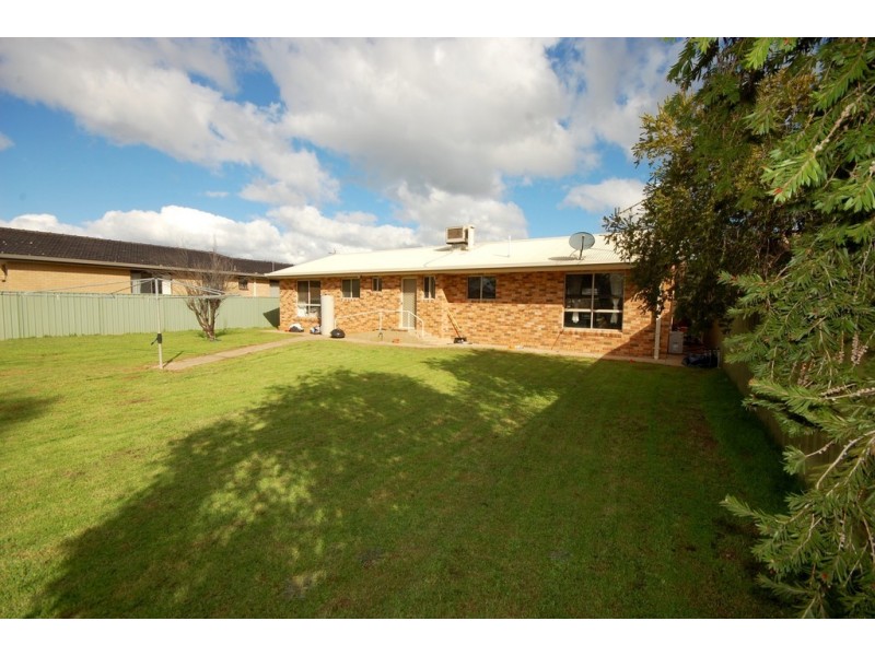 13 Henry Street, Yenda NSW 2681