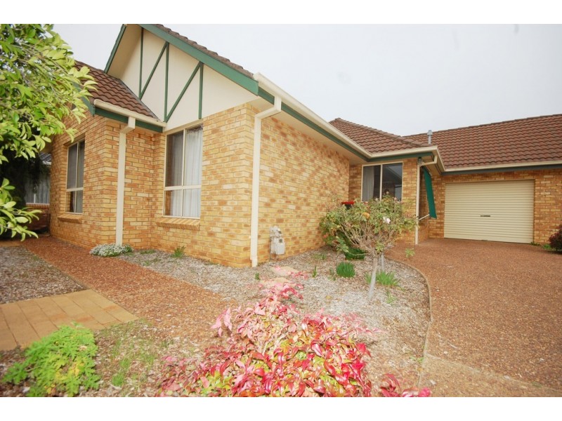 3a Dowell Place, Griffith NSW 2680